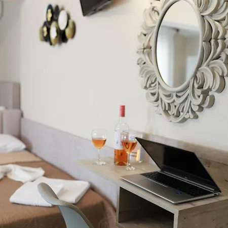 Denis * 斯塔夫罗斯
