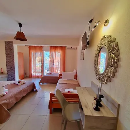 Denis * Stavros (Thessaloniki)