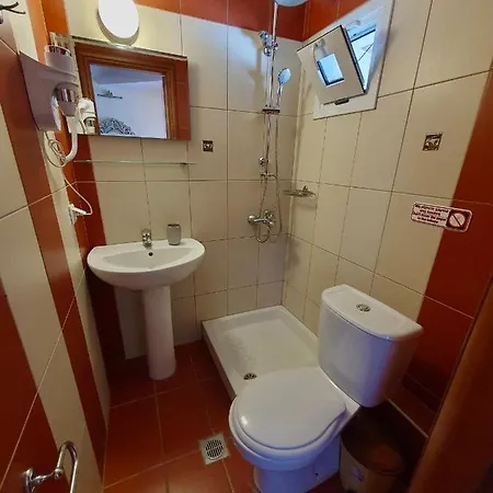 Denis Apartman Sztavrósz