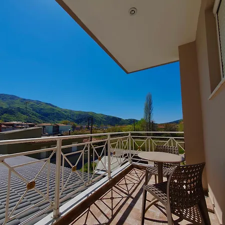 Denis Apartman Sztavrósz